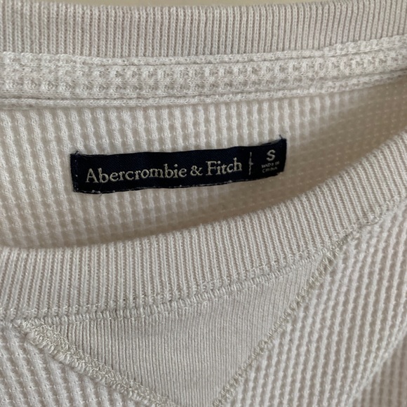 Abercrombie & Fitch cropped thermal - Picture 3 of 5